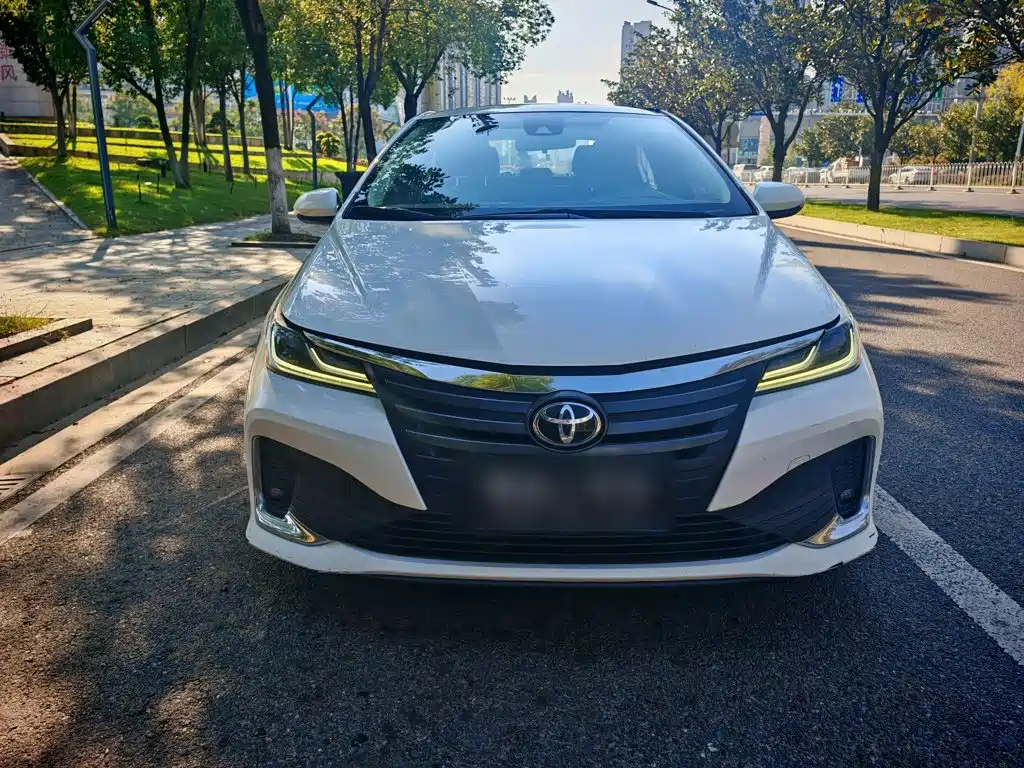Toyota Allion — фото 4