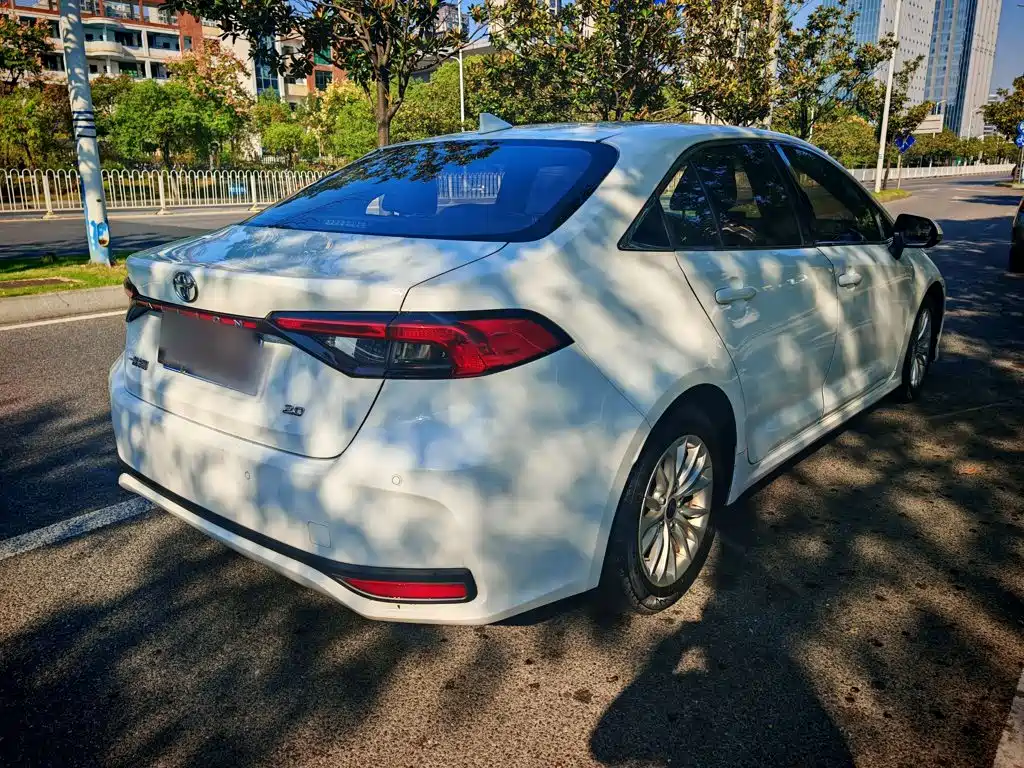 Toyota Allion — фото 8