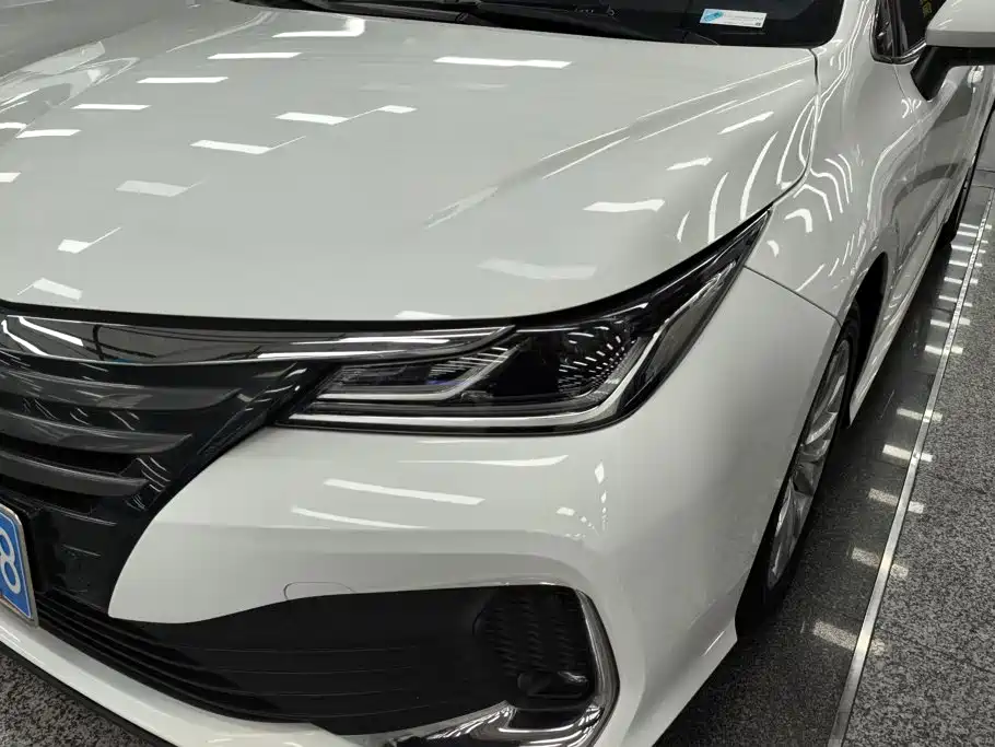 Toyota Allion — фото 5