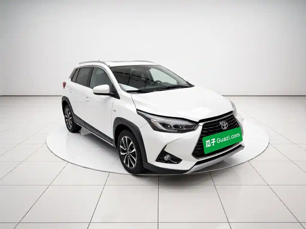 Toyota Yaris L — фото 3
