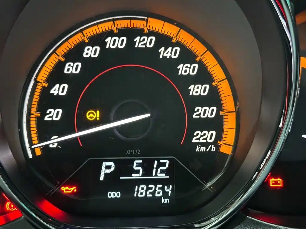 Toyota Yaris L — фото 10