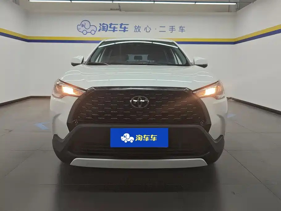 Toyota Corolla Cross — фото 2