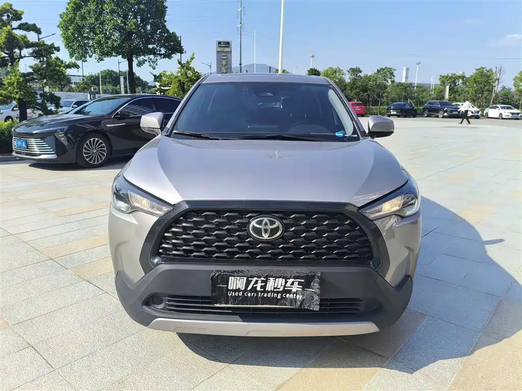 Toyota Corolla Cross — фото 3