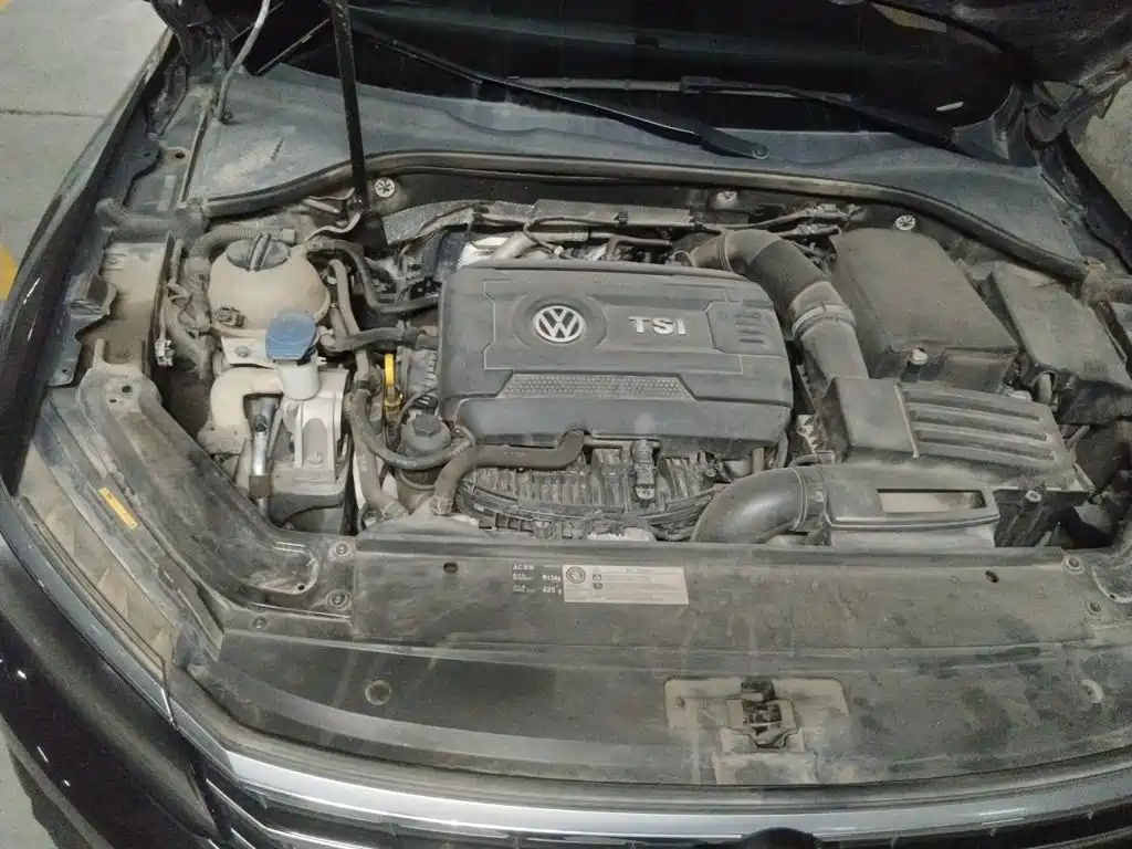 Volkswagen Passat — фото 18