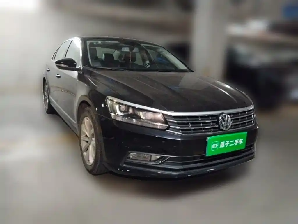 Volkswagen Passat — фото 22