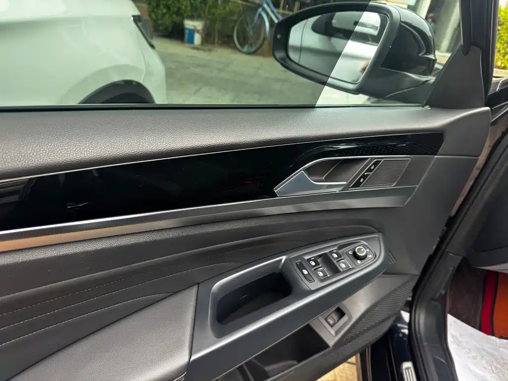Volkswagen Passat — фото 16