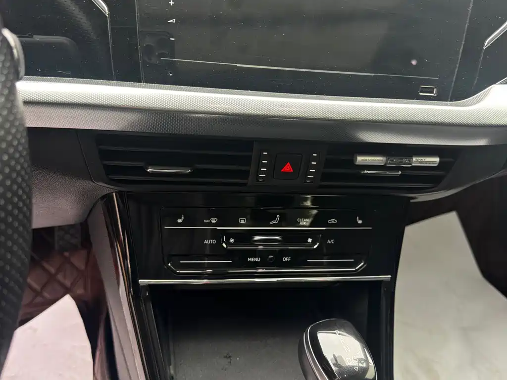 Volkswagen Passat — фото 17