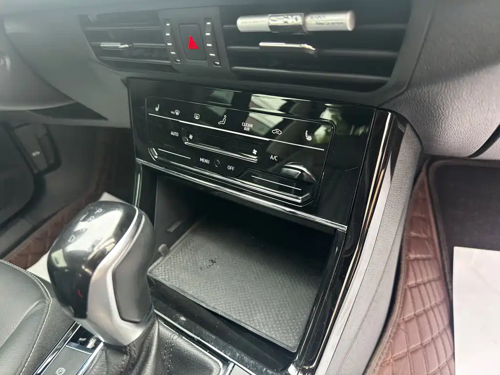 Volkswagen Passat — фото 4