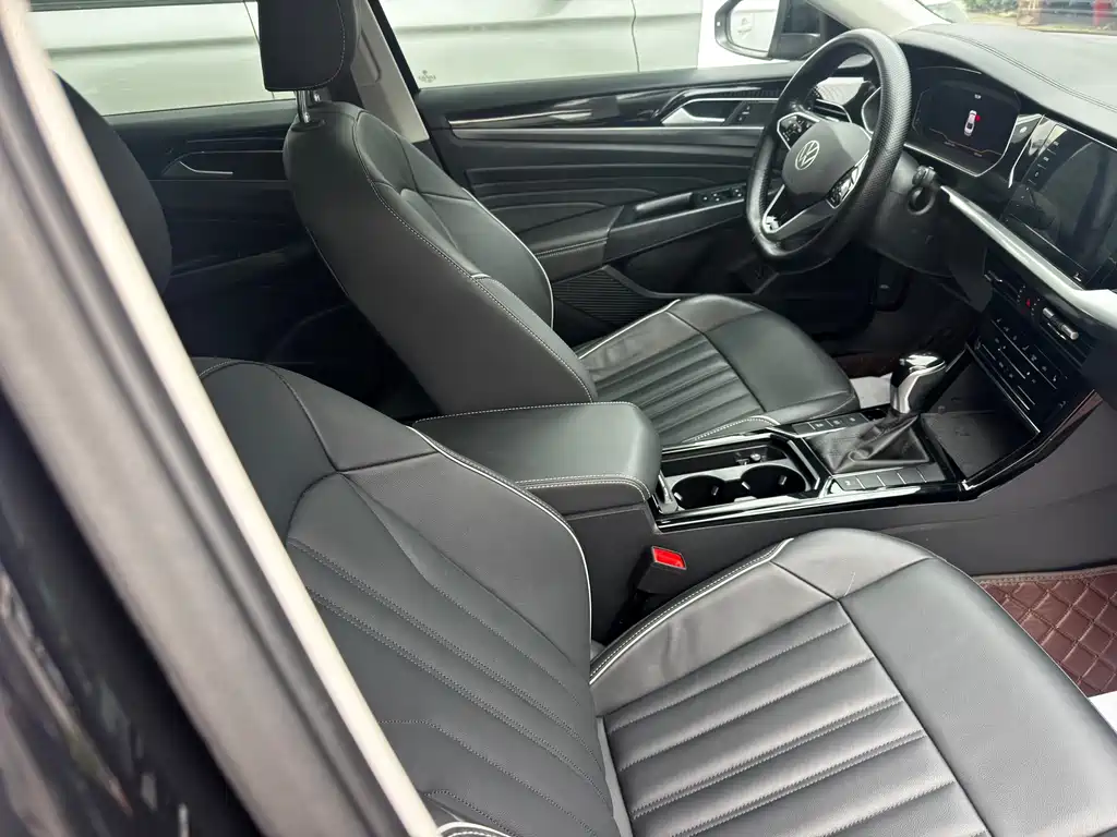 Volkswagen Passat — фото 6