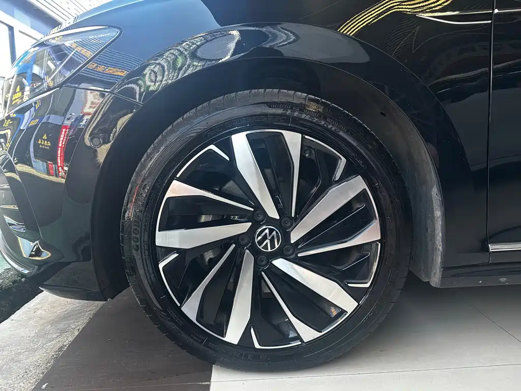 Volkswagen Passat — фото 4