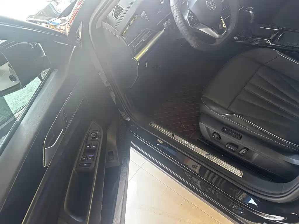 Volkswagen Passat — фото 6