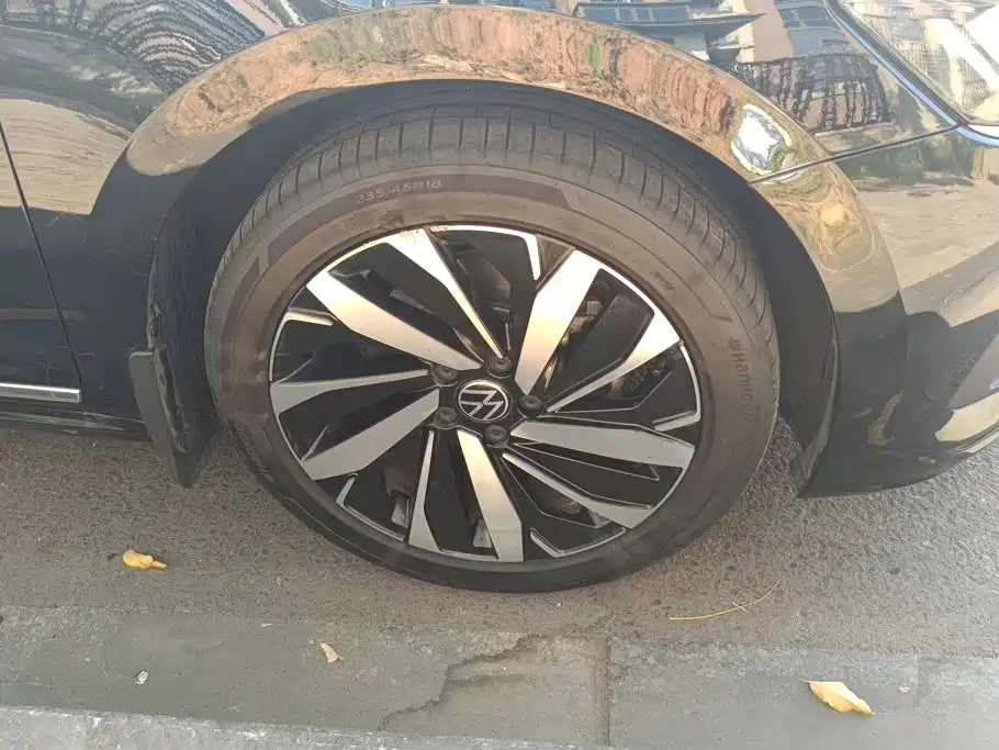 Volkswagen Passat — фото 6