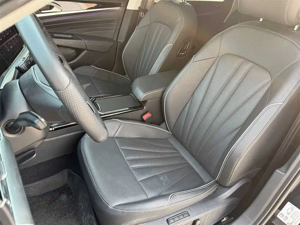 Volkswagen Passat — фото 10