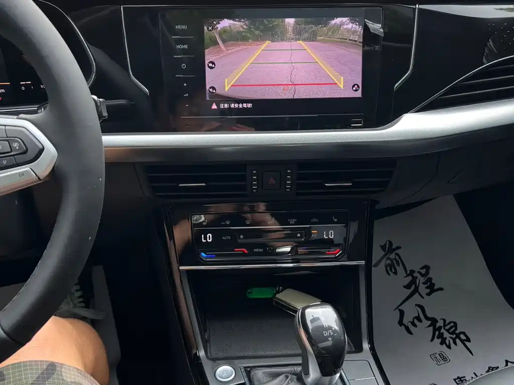Volkswagen Passat — фото 11