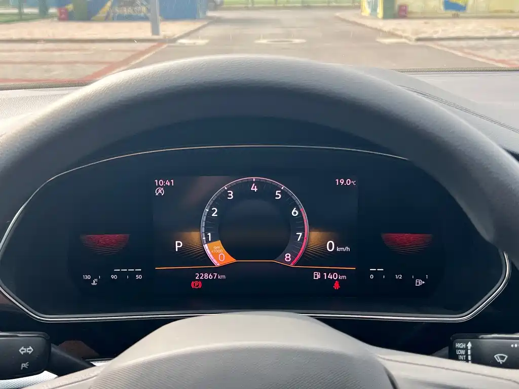 Volkswagen Passat — фото 18