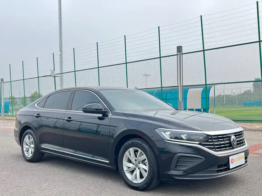 Volkswagen Passat — фото 3