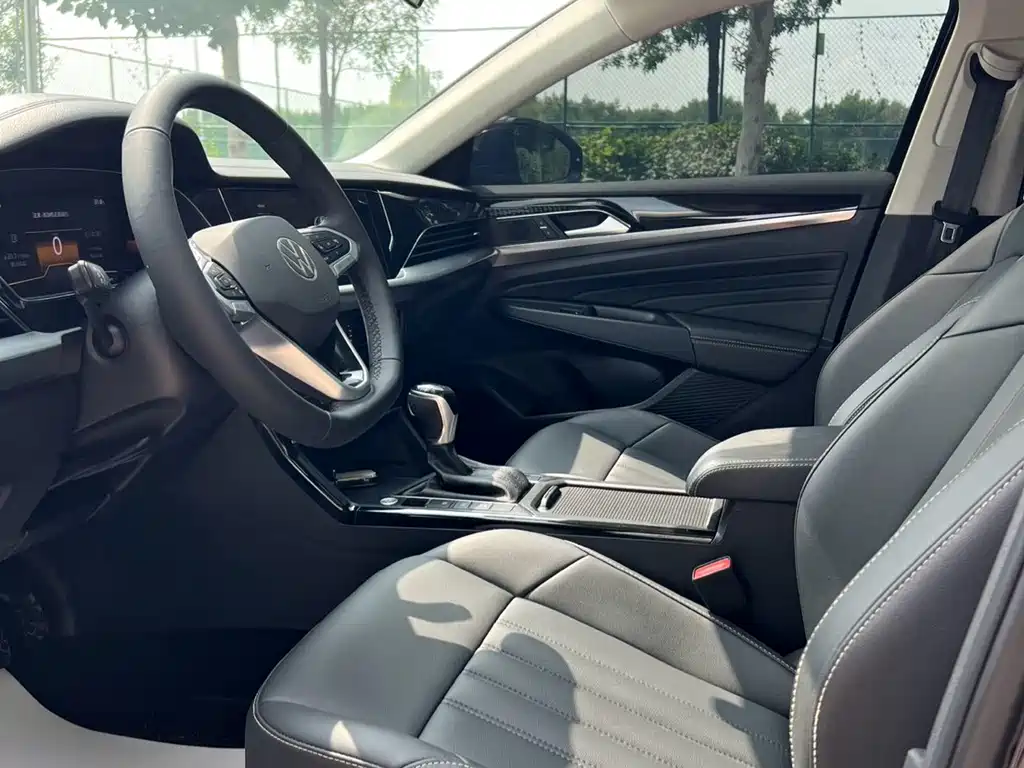 Volkswagen Passat — фото 7