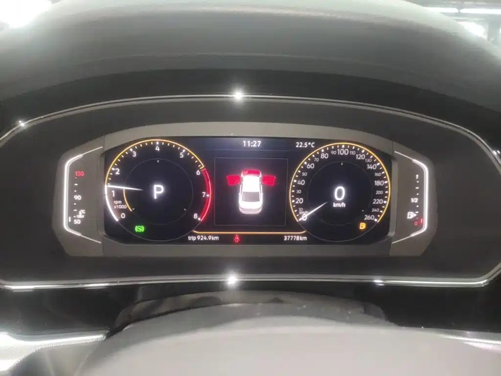 Volkswagen Passat — фото 11