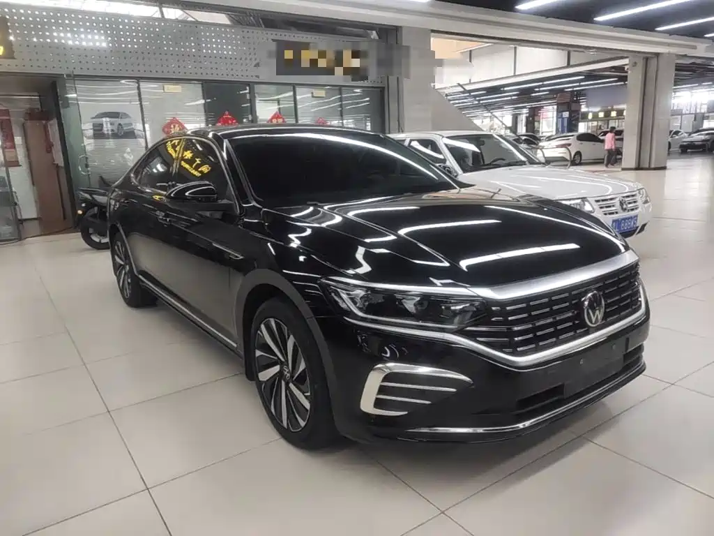 Volkswagen Passat — фото 3