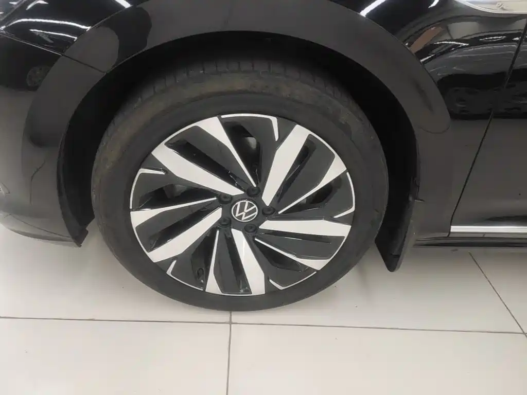 Volkswagen Passat — фото 22