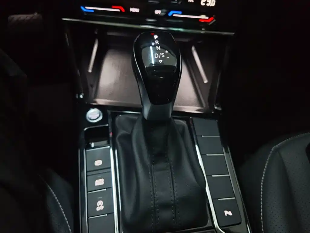 Volkswagen Passat — фото 14