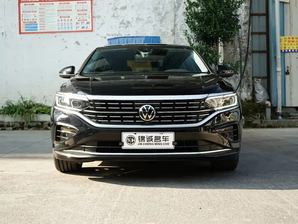 Volkswagen Passat — фото 2