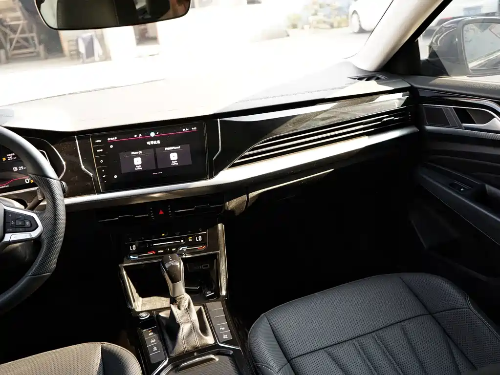 Volkswagen Passat — фото 11
