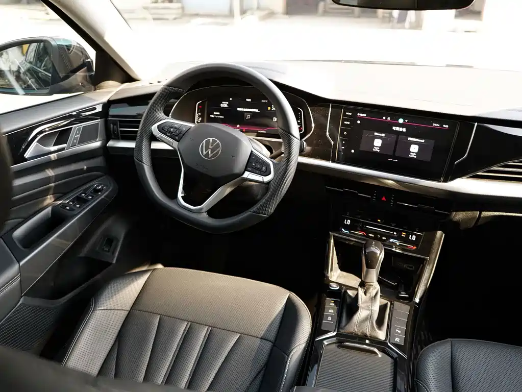 Volkswagen Passat — фото 14