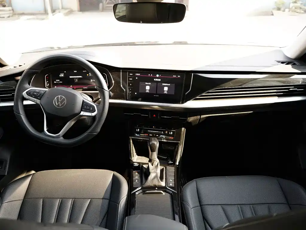 Volkswagen Passat — фото 10