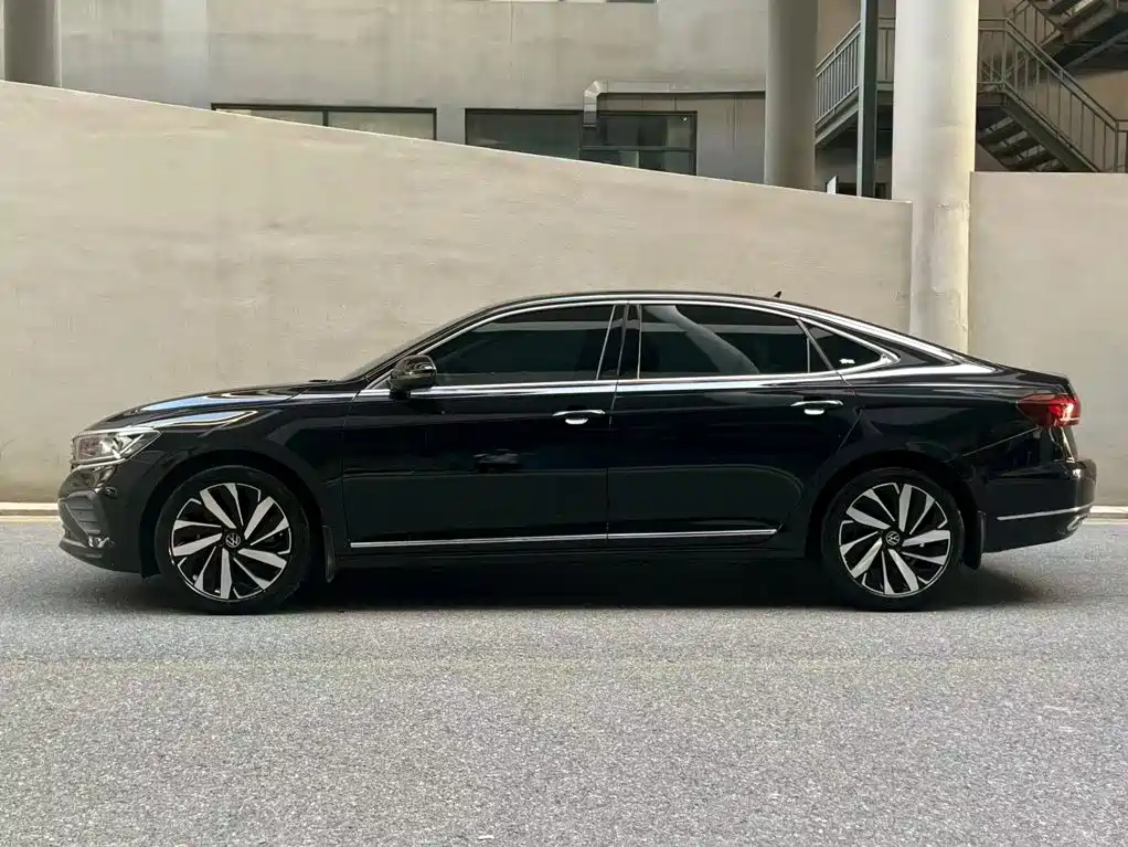 Volkswagen Passat — фото 3