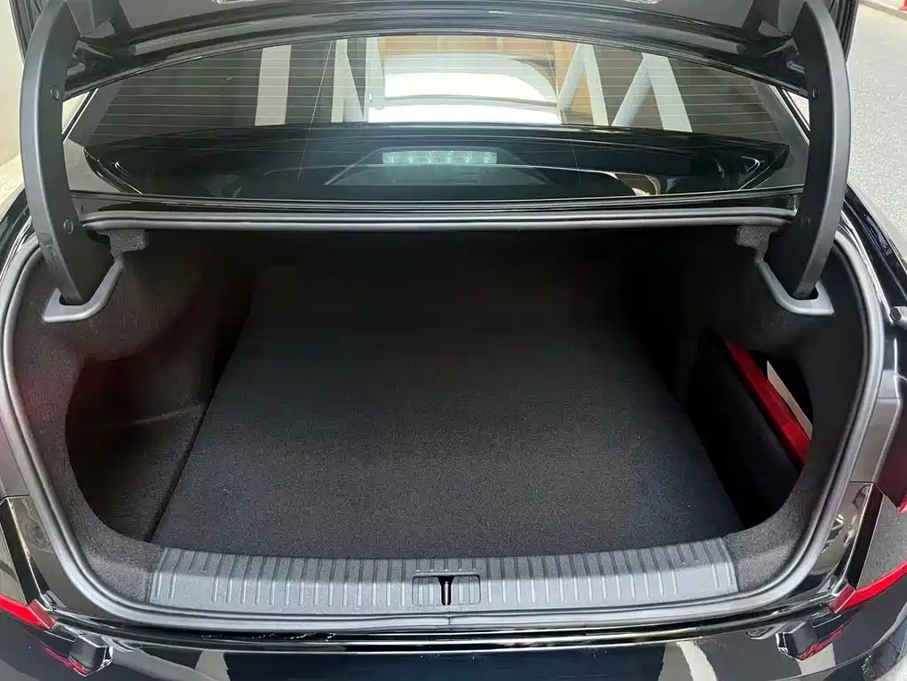 Volkswagen Passat — фото 8