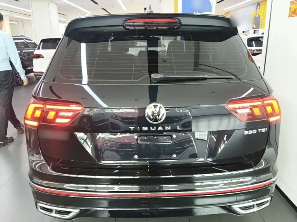 Volkswagen Tiguan L — фото 6