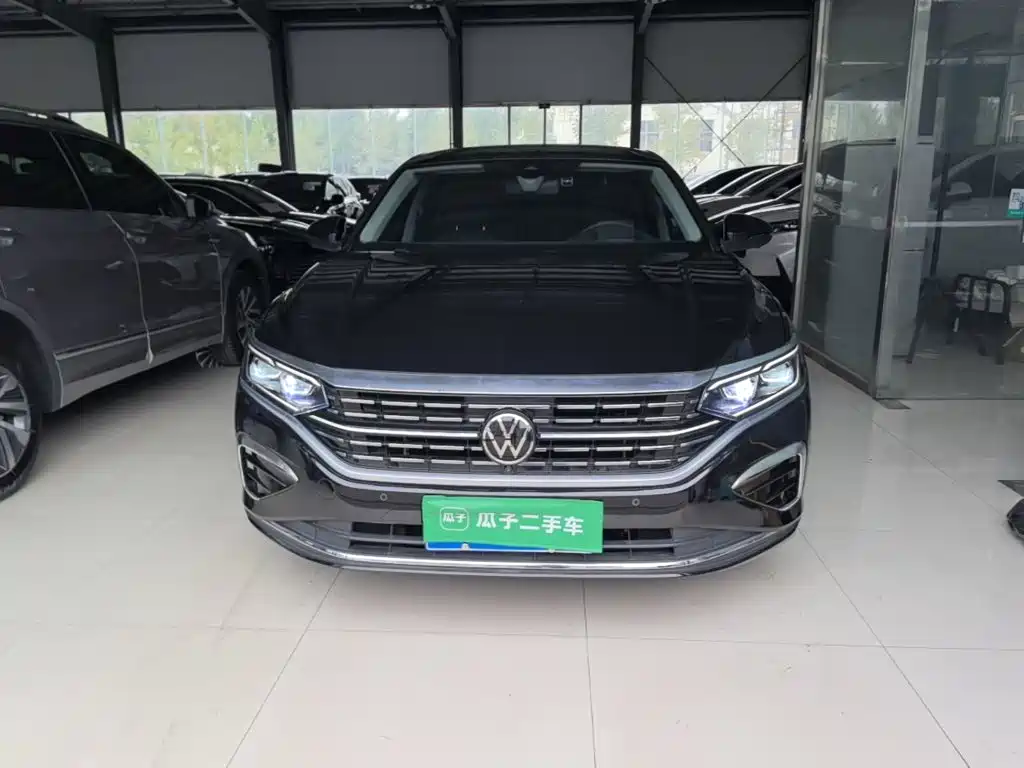 Volkswagen Passat — фото 2