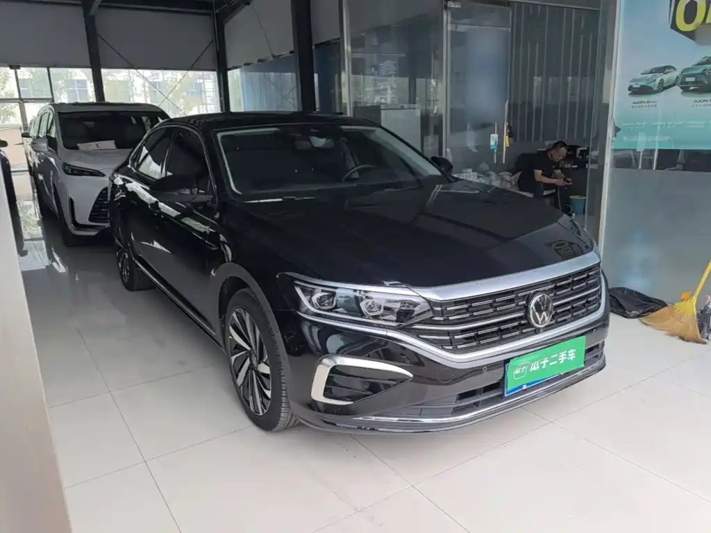 Volkswagen Passat — фото 3