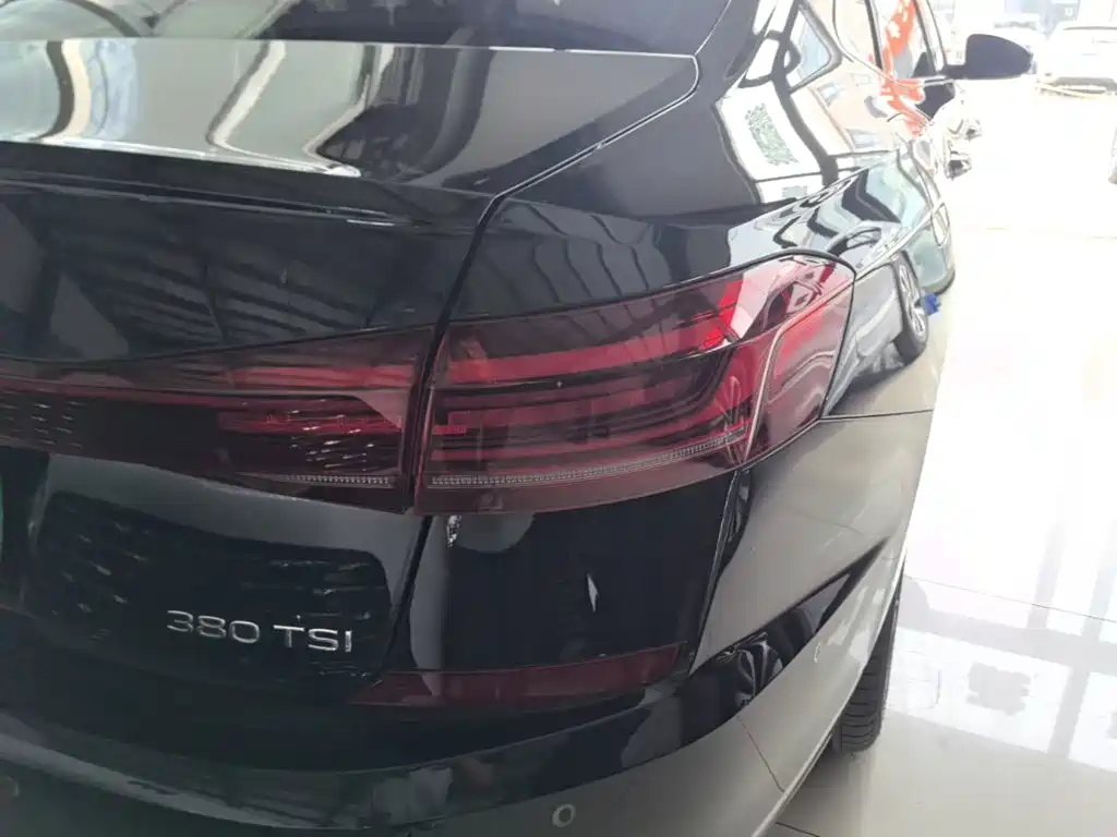 Volkswagen Passat — фото 7