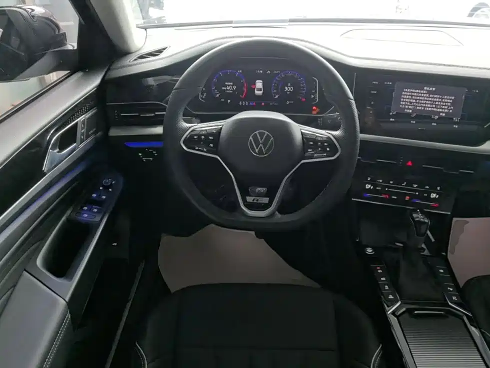 Volkswagen Passat — фото 10