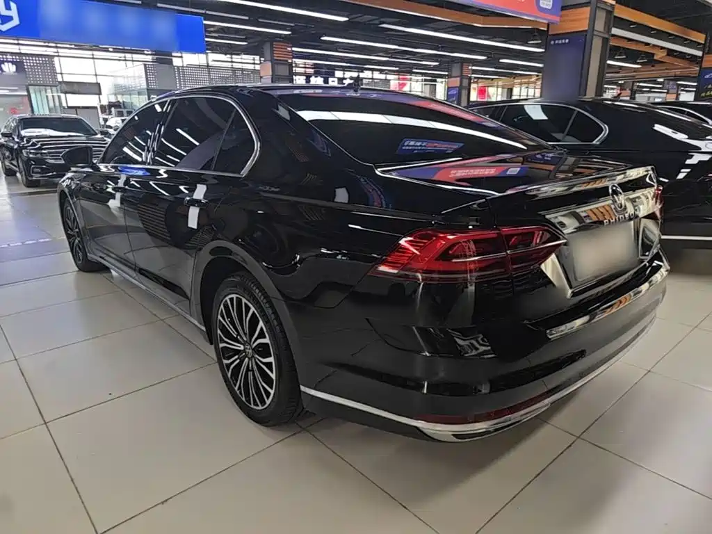 Volkswagen Phideon — фото 5