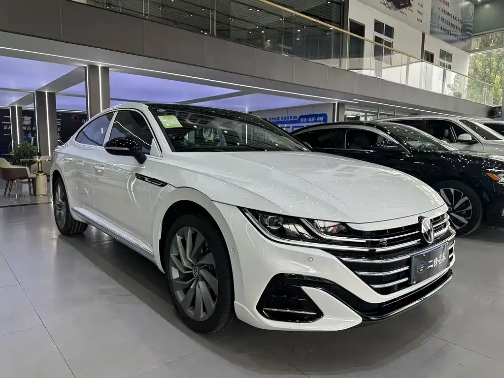 Volkswagen CC — фото 3