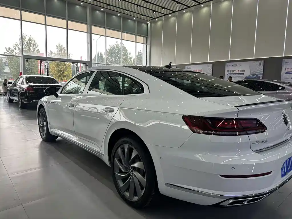 Volkswagen CC — фото 7