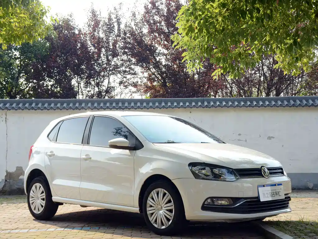 Volkswagen Polo — фото 3