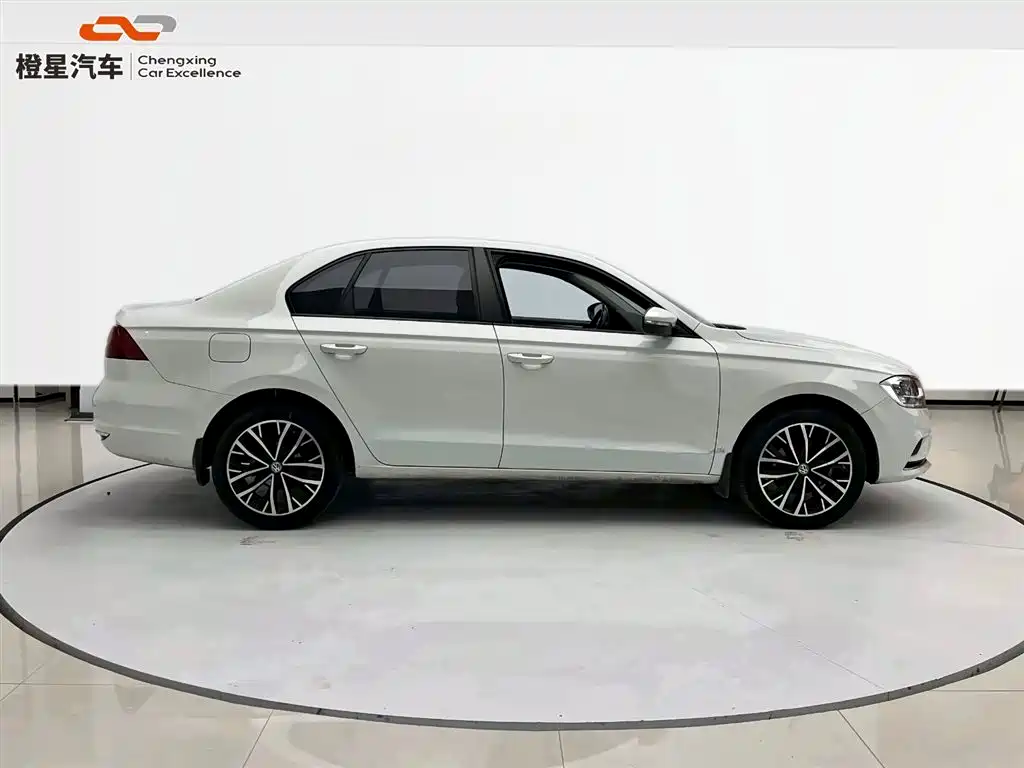 Volkswagen Bora — фото 3