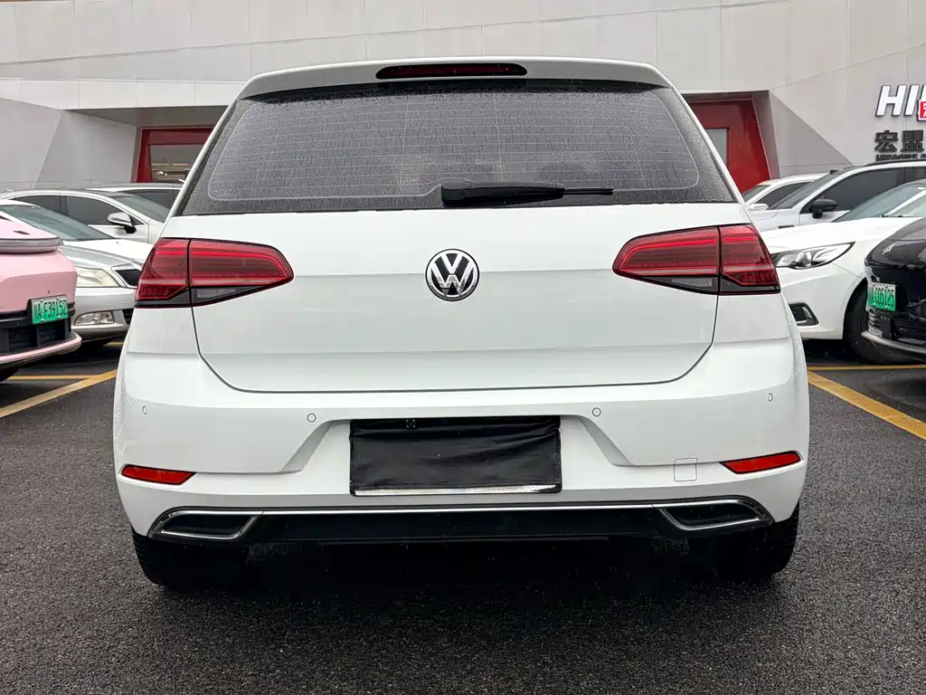 Volkswagen Golf — фото 5
