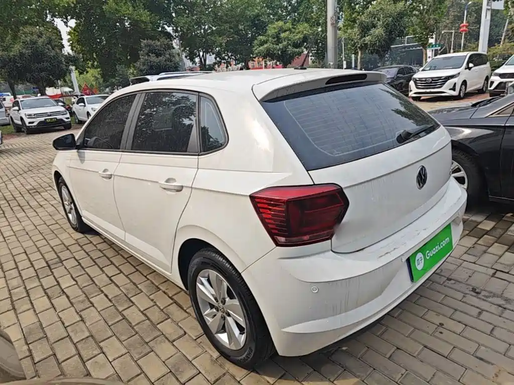 Volkswagen Polo — фото 4