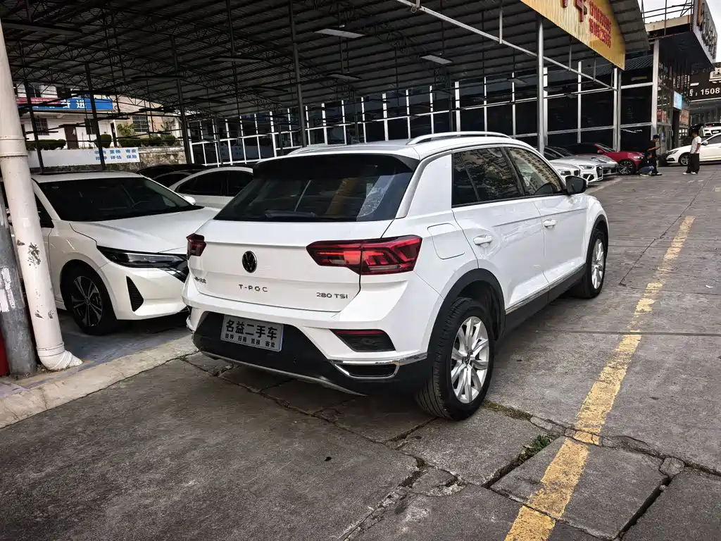 Volkswagen T-Roc — фото 4