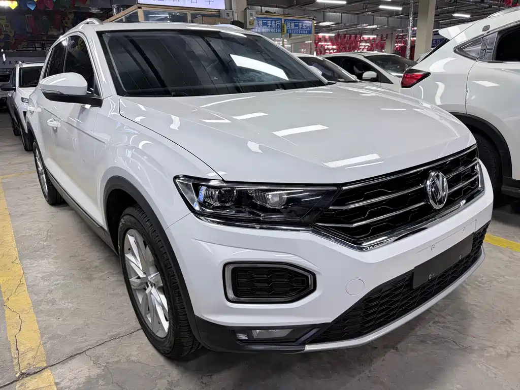 Volkswagen T-Roc — фото 3