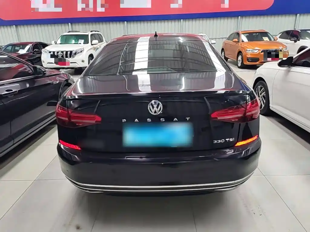 Volkswagen Passat — фото 5