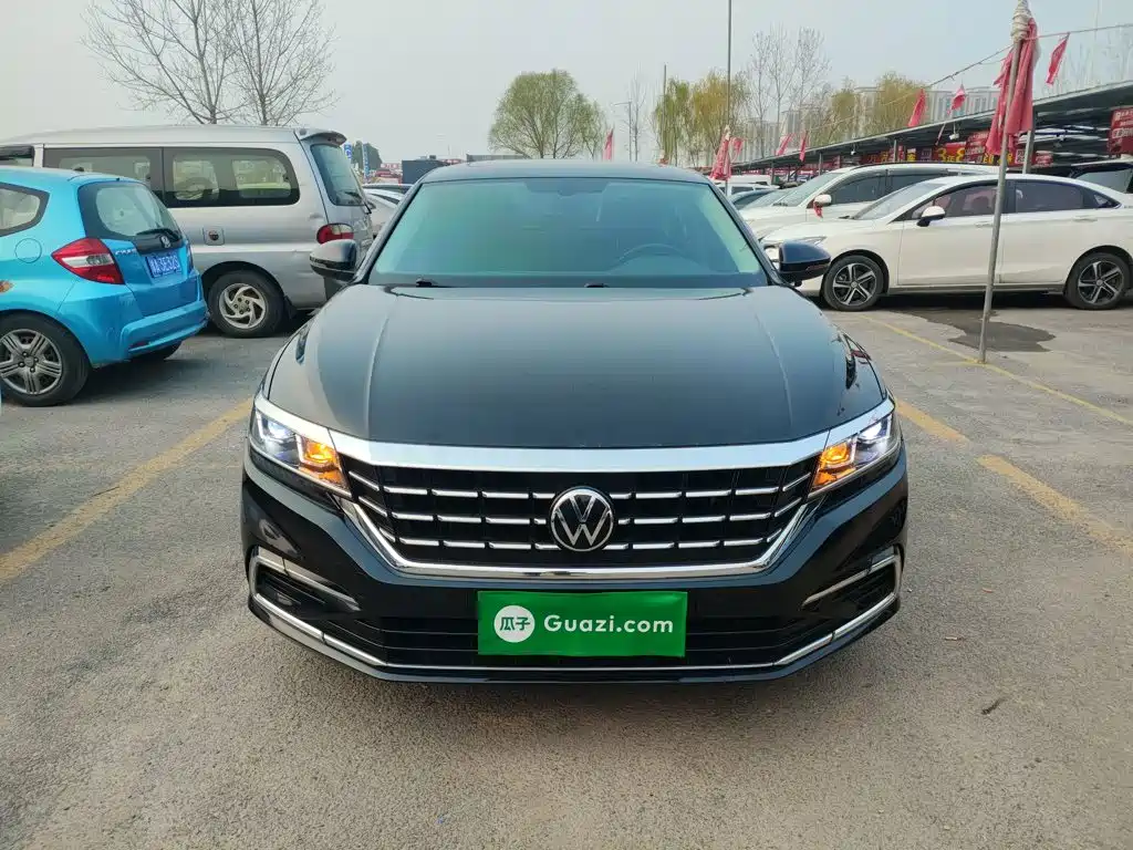 Volkswagen Passat — фото 3