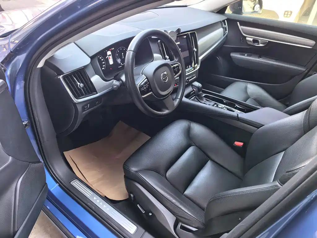 Volvo S90 — фото 6