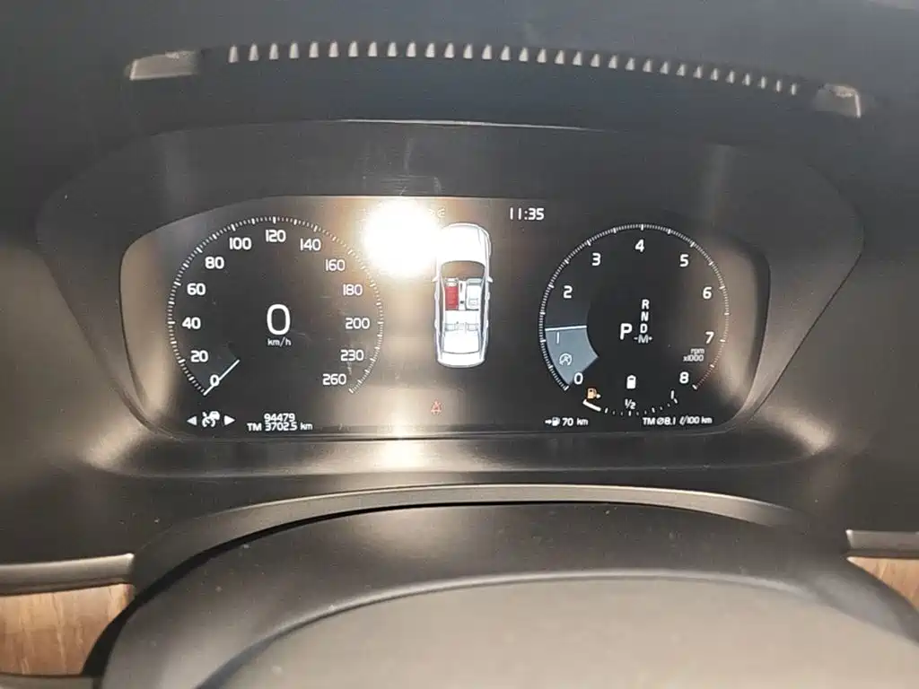 Volvo S90 — фото 11