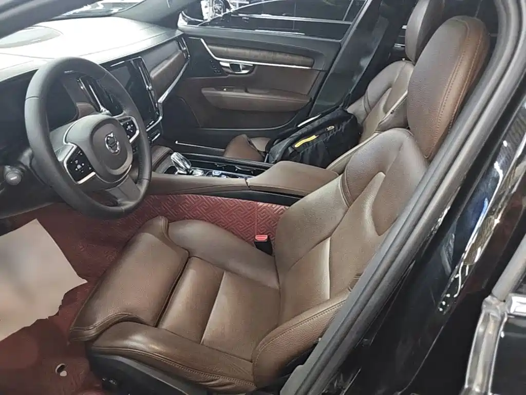 Volvo S90 — фото 14